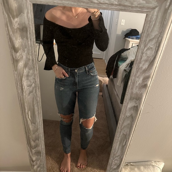 Reformation off the shoulder top - Picture 2 of 2